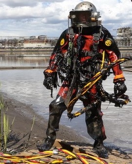 Certified commercial diving contractor